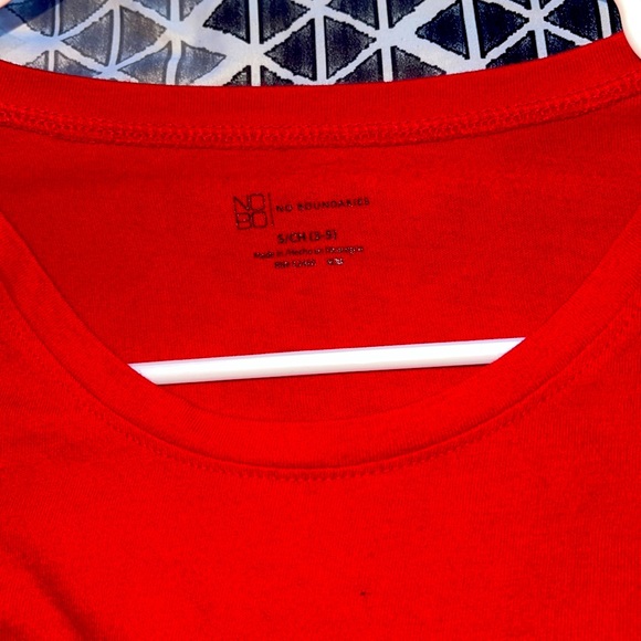 Red long sleeve - Picture 2 of 2